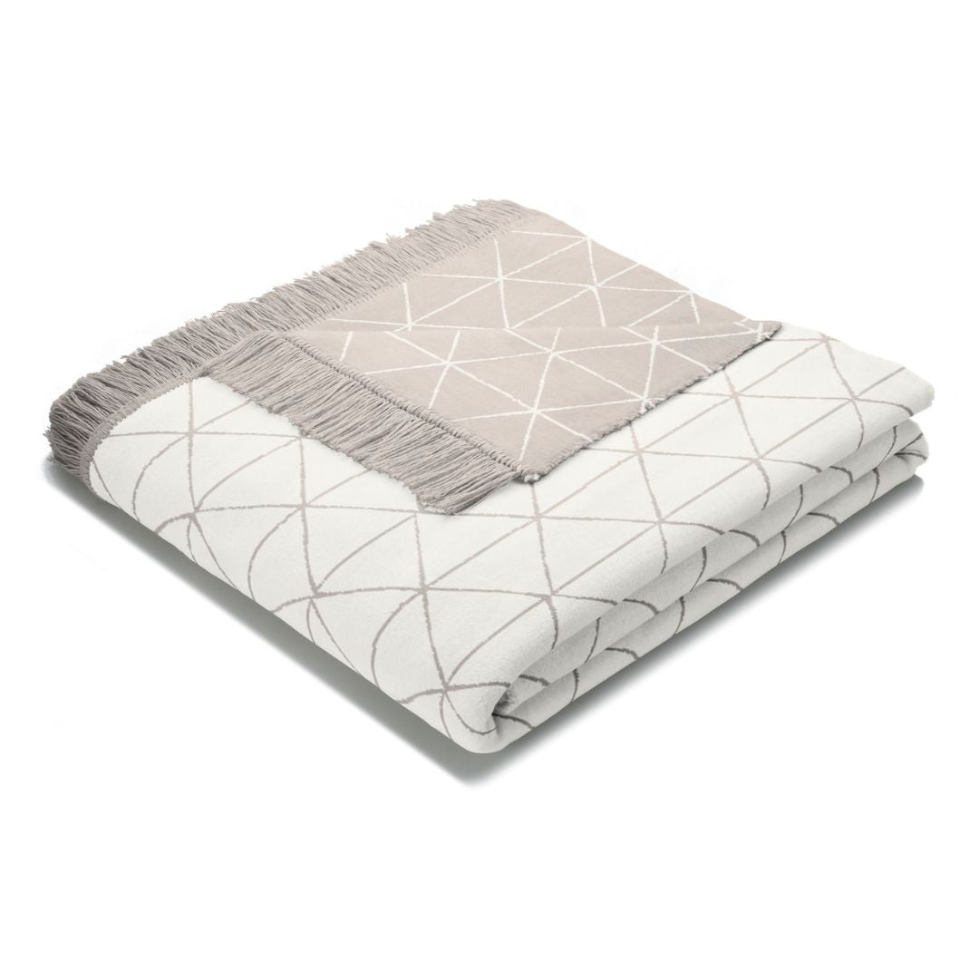 Modernios klasikos pledas BOHO