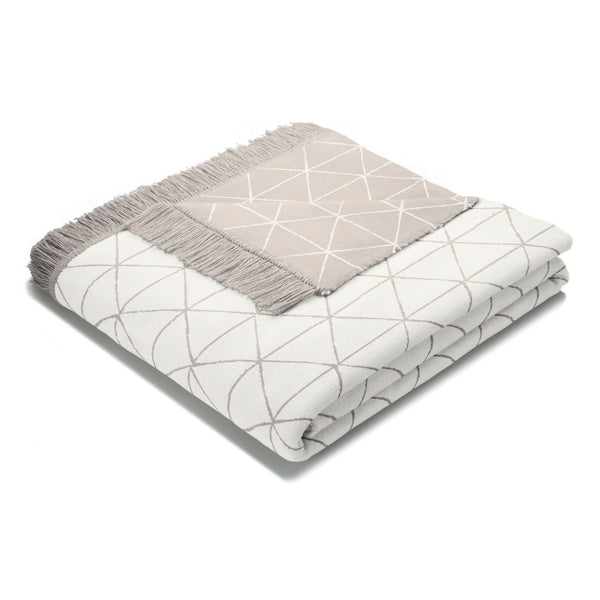 Modernios klasikos pledas BOHO